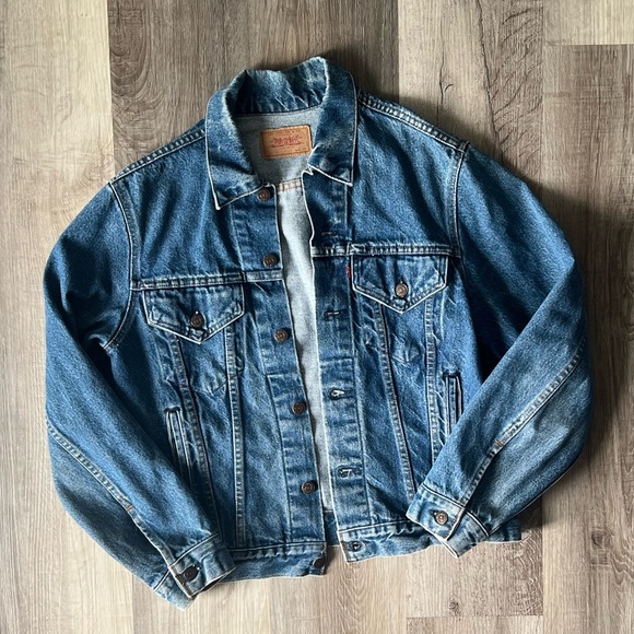 Vintage 1980'S Levi's denim jacket, made in the USA, size M, men's size M cotton blue type Vintage Second Hand